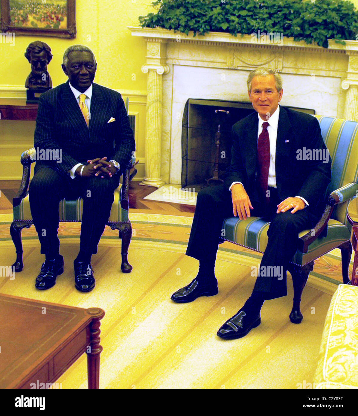 President Of Ghana John Kufuor And President George Bush Meet At The Oval Office In The White House Washington Dc Usa Stock Photo Alamy