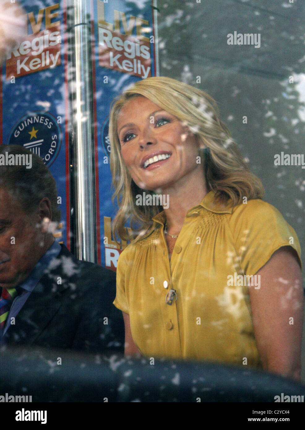 Kelly Ripa Ultramarathon Legend Dean Karnazes finishes up his forty ...