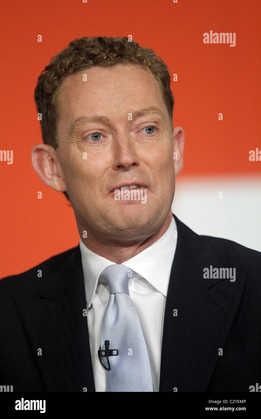 Greg barker mp hi-res stock photography and images - Alamy