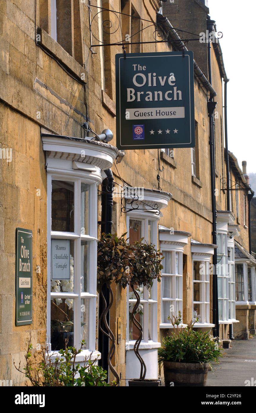 Broadway worcestershire sign hires stock photography and images Alamy