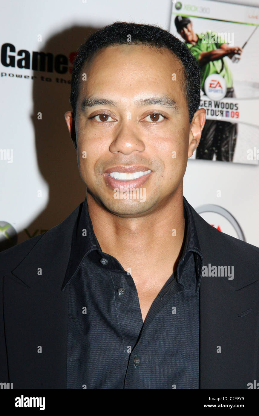 Tiger Woods Xbox 360 presents the launch of 'EA Sports Tiger Woods PGA