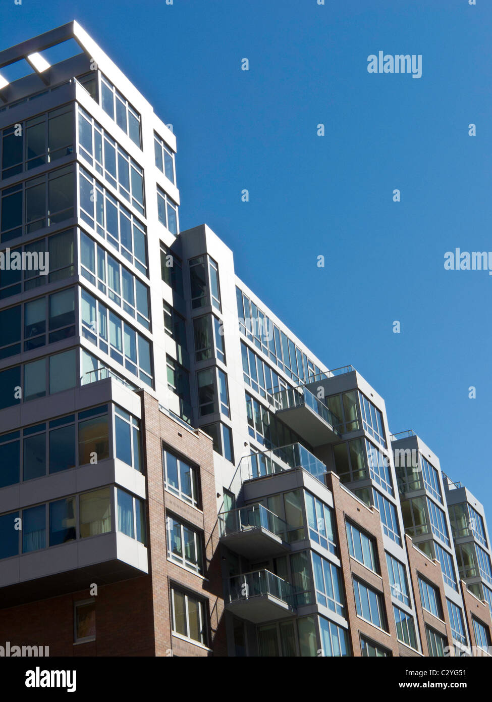 303 E 33nd St, a Green Condo, Murray Hill, NYC Stock Photo Alamy