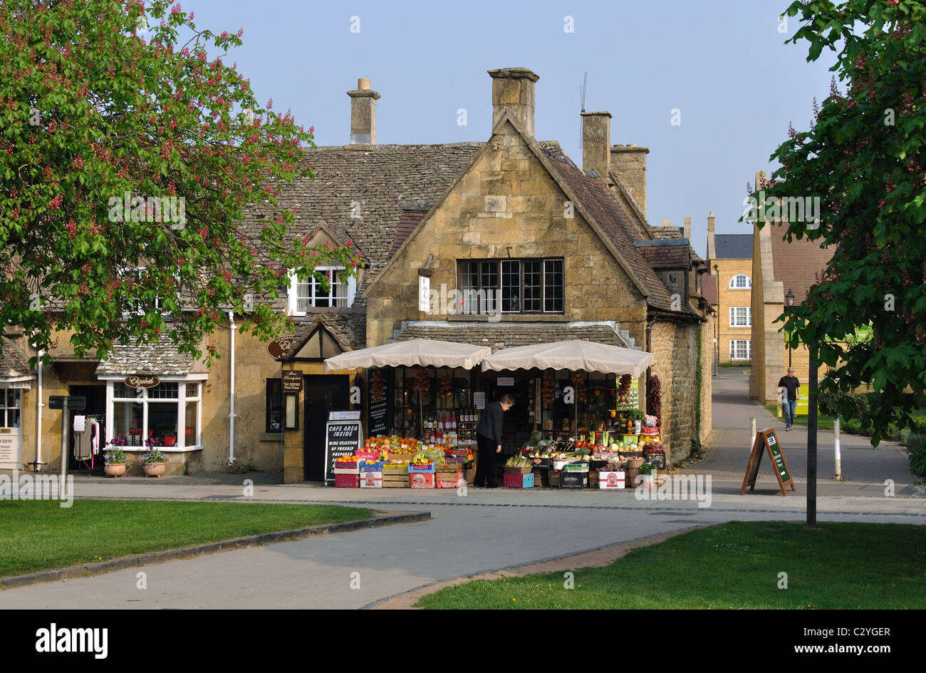 Broadway Deli, Broadway, Worcestershire, England, UK Stock Photo Alamy