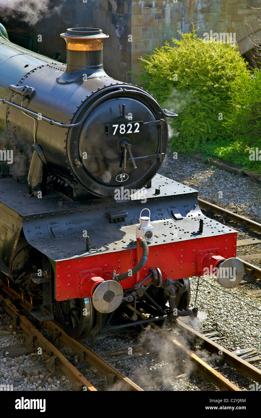 Great Western Railway 7822 Foxcote Manor is a 460 Manor Class