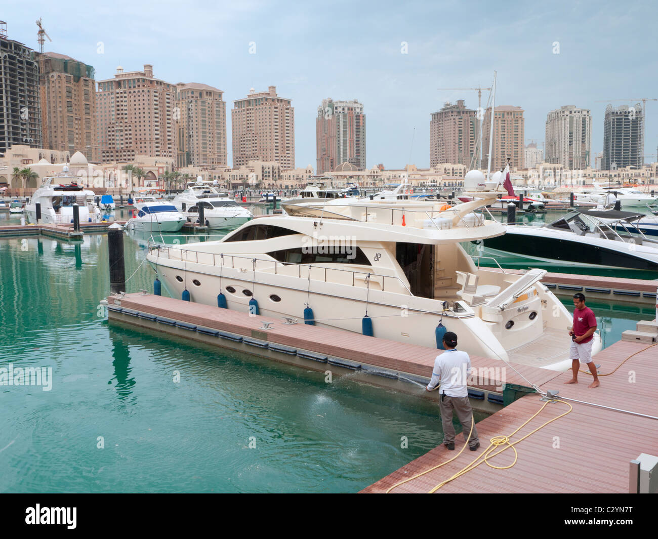 Doha pearl hi-res stock photography and images - Alamy