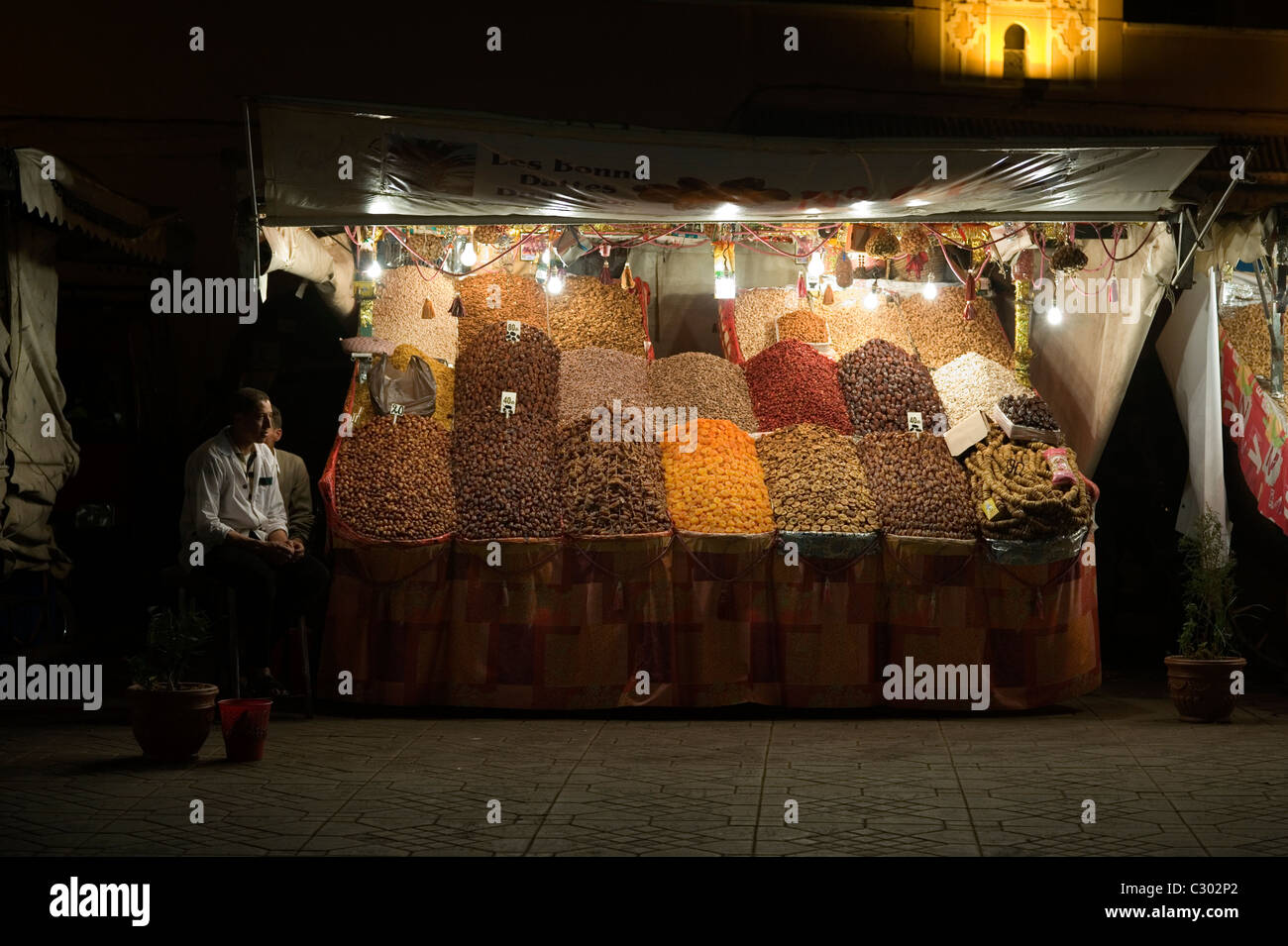 Marrakech, Morocco,15-4-2011.Figs, fruit and nuts fotr sale. Night time activity on the Place Djemma el Fna Stock Photo