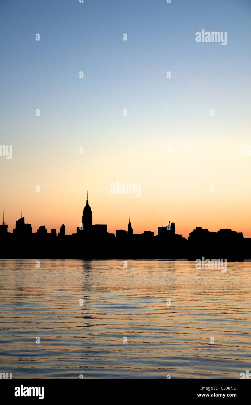 Panoramic manhattan skyline hi-res stock photography and images - Alamy