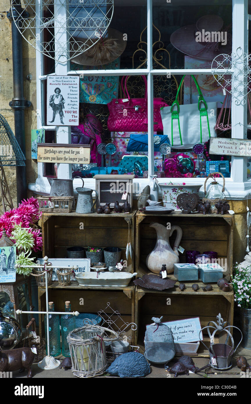 Antique shop cotswolds hires stock photography and images Alamy