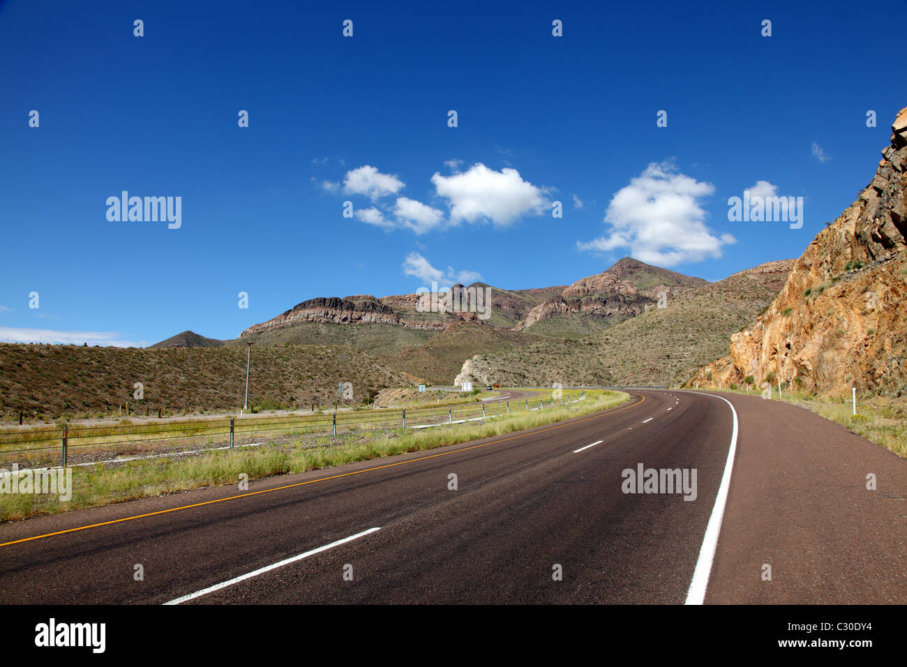 Road through the Transmountain pass in El Paso, TX Stock Photo Alamy