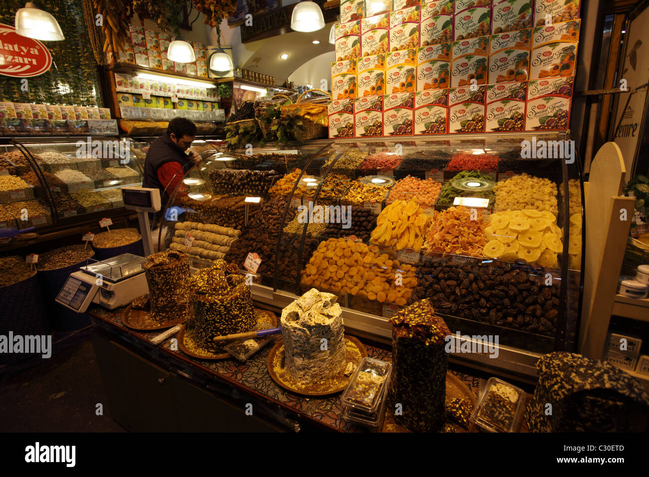Sweet and spice stall, Grand Bazaar, Istanbul, Turkey Stock Photo