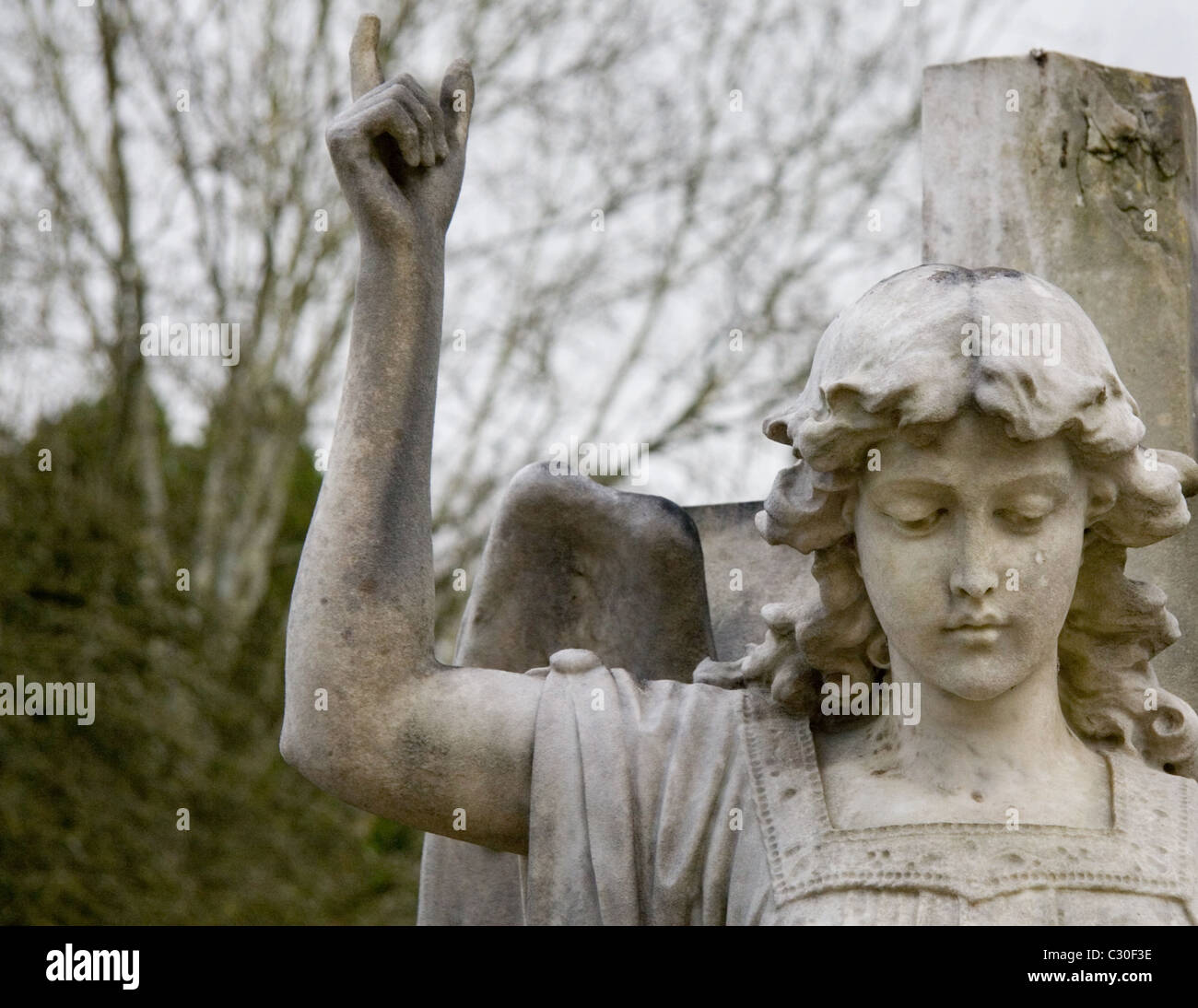 Victorian grave hires stock photography and images Alamy