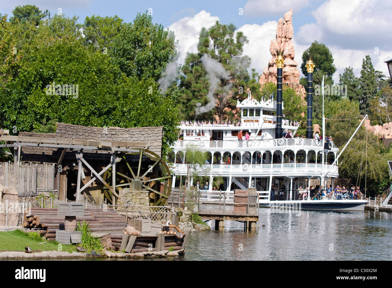 Disneyland Amusement Park in California USA Stock Photo - Alamy