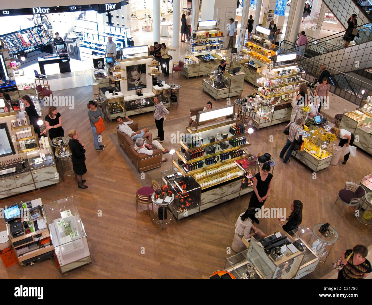Big shops in paris hires stock photography and images Alamy