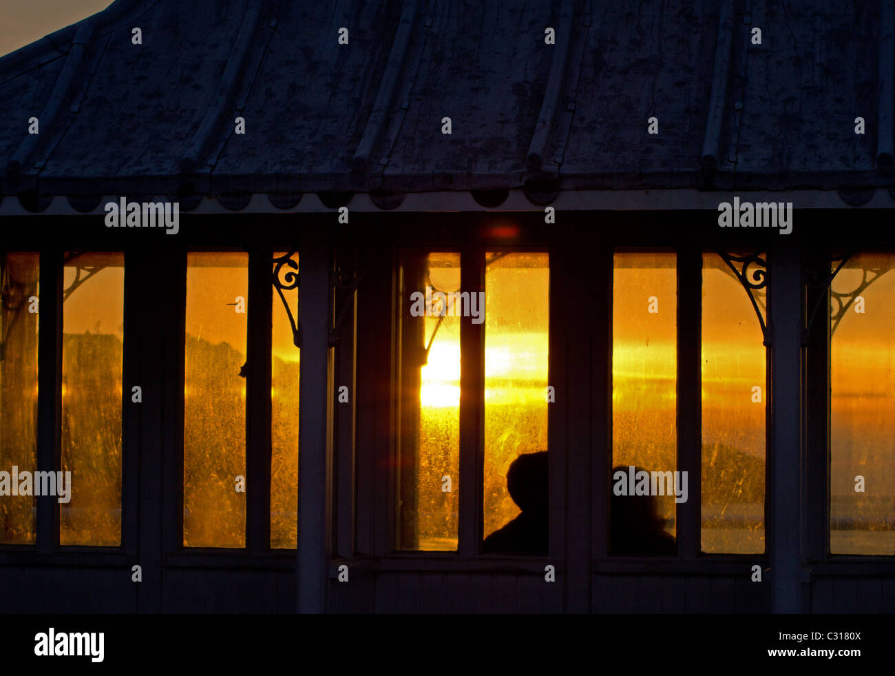 Cuddle romantic hi-res stock photography and images - Alamy