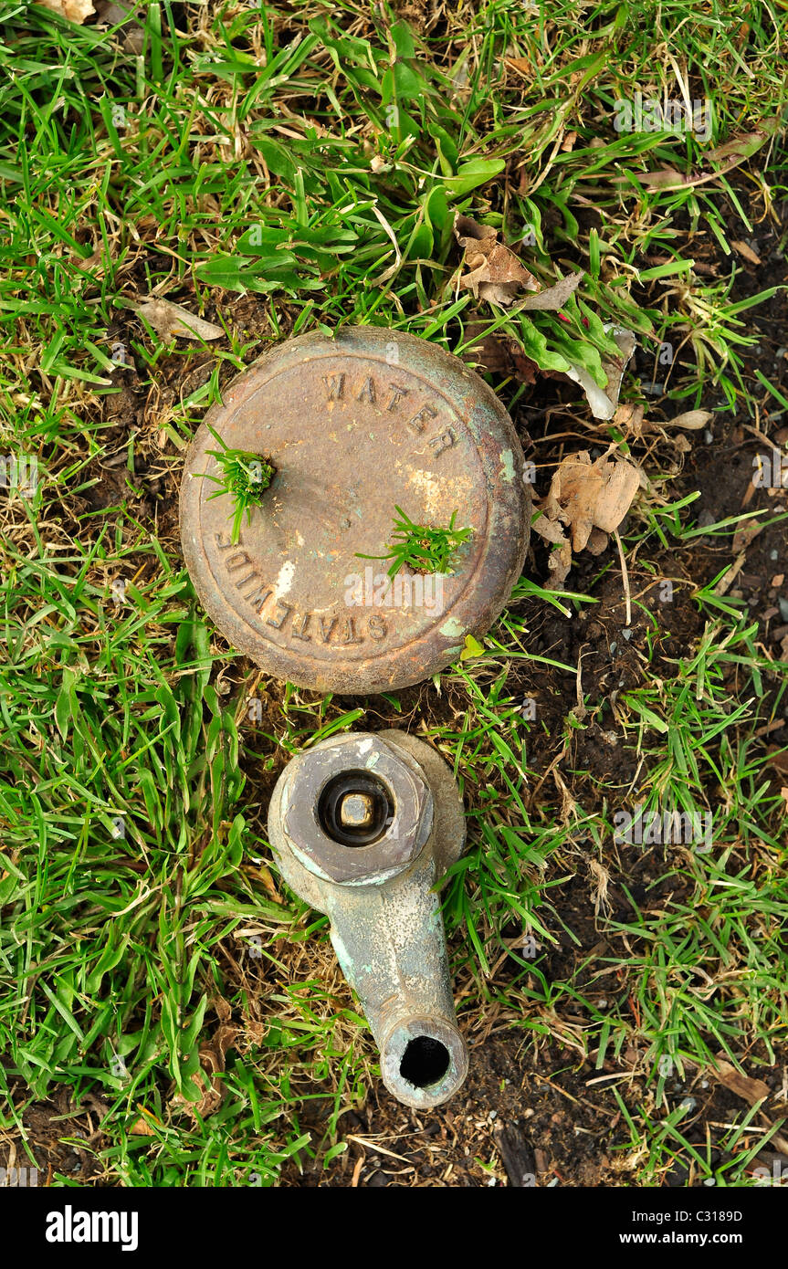 Pipe cap hires stock photography and images Alamy