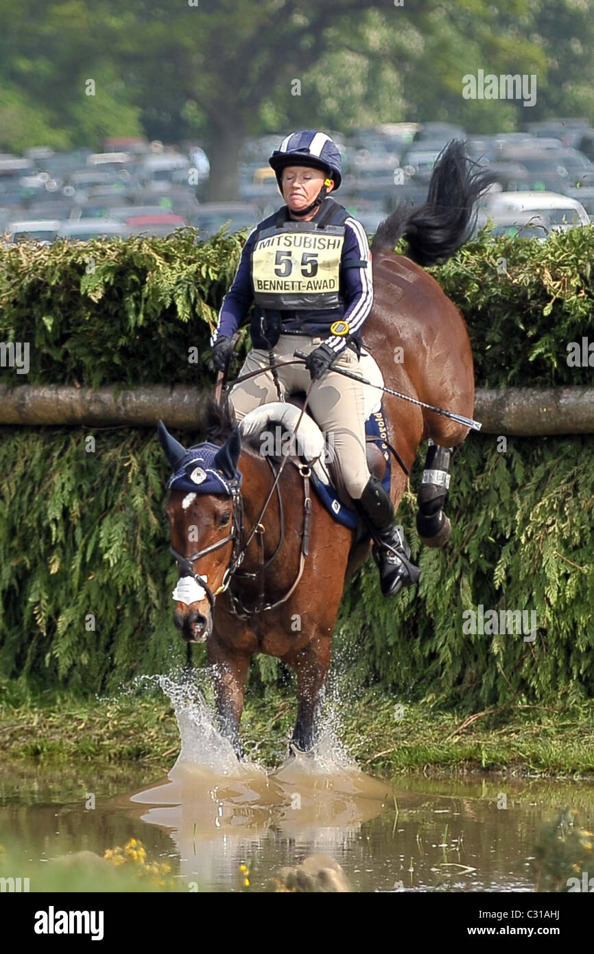Hawley (CAN) riding GIN AND JUICE jumps fence 14
