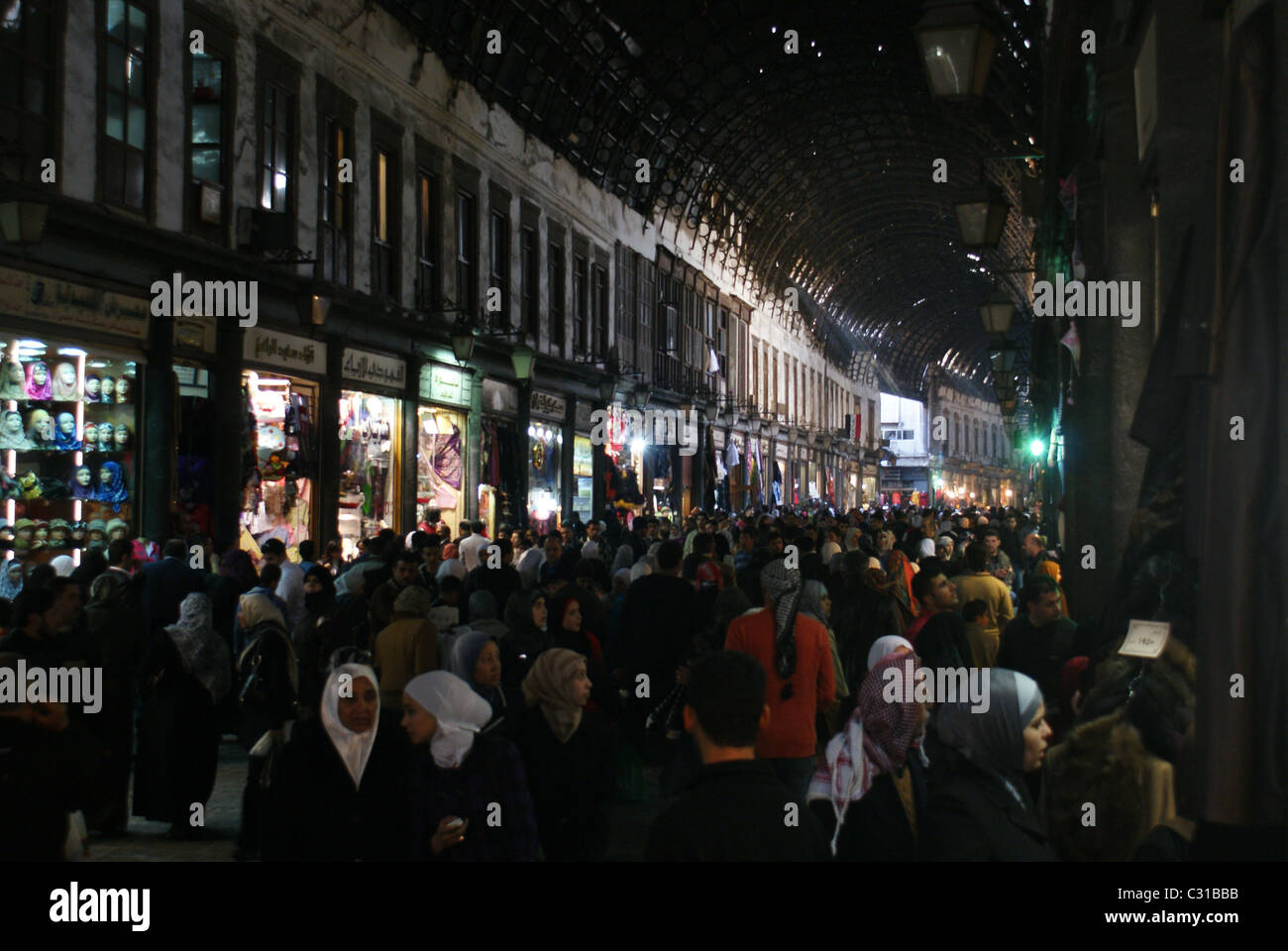 Shoppers in Souq al-Hamidiyah, Damascus, Syria Stock Photo