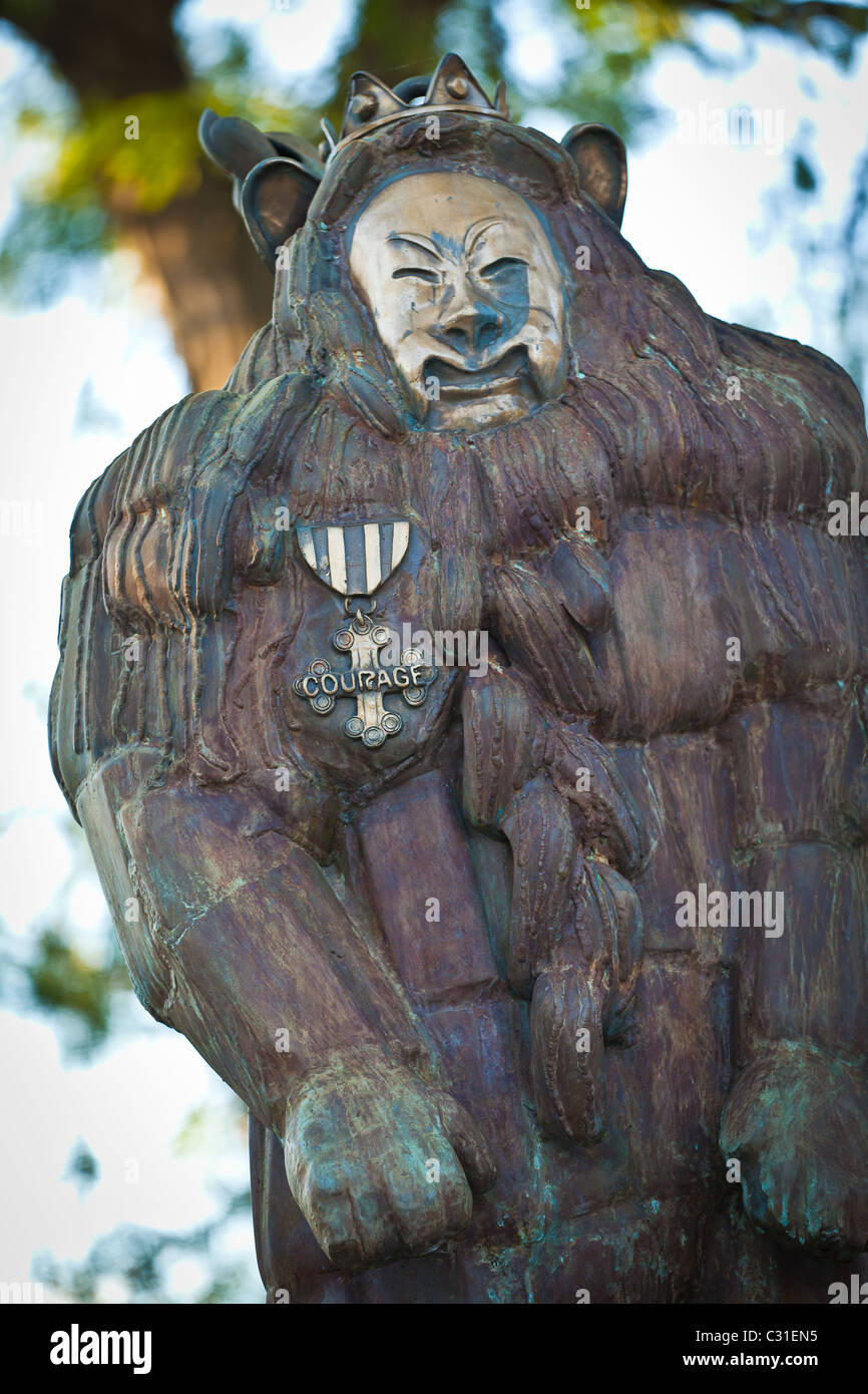 Statue of the Cowardly Lion from the Wizard of Oz in Oz Park in Chicago, IL, USA. Stock Photo