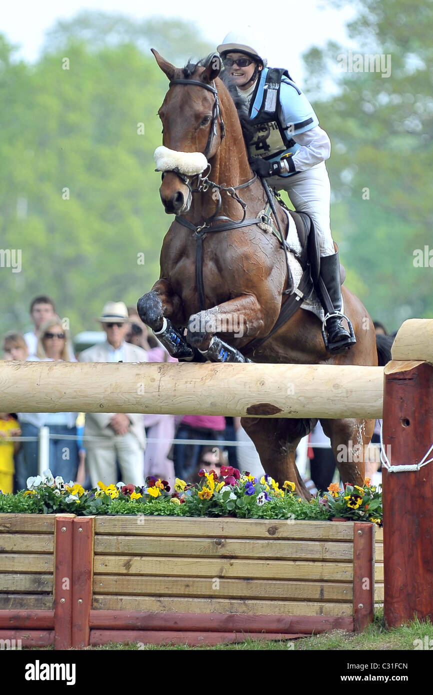 Joy Dawes riding FINNISTERRE at fence 16. Mitsubishi Badminton Horse
