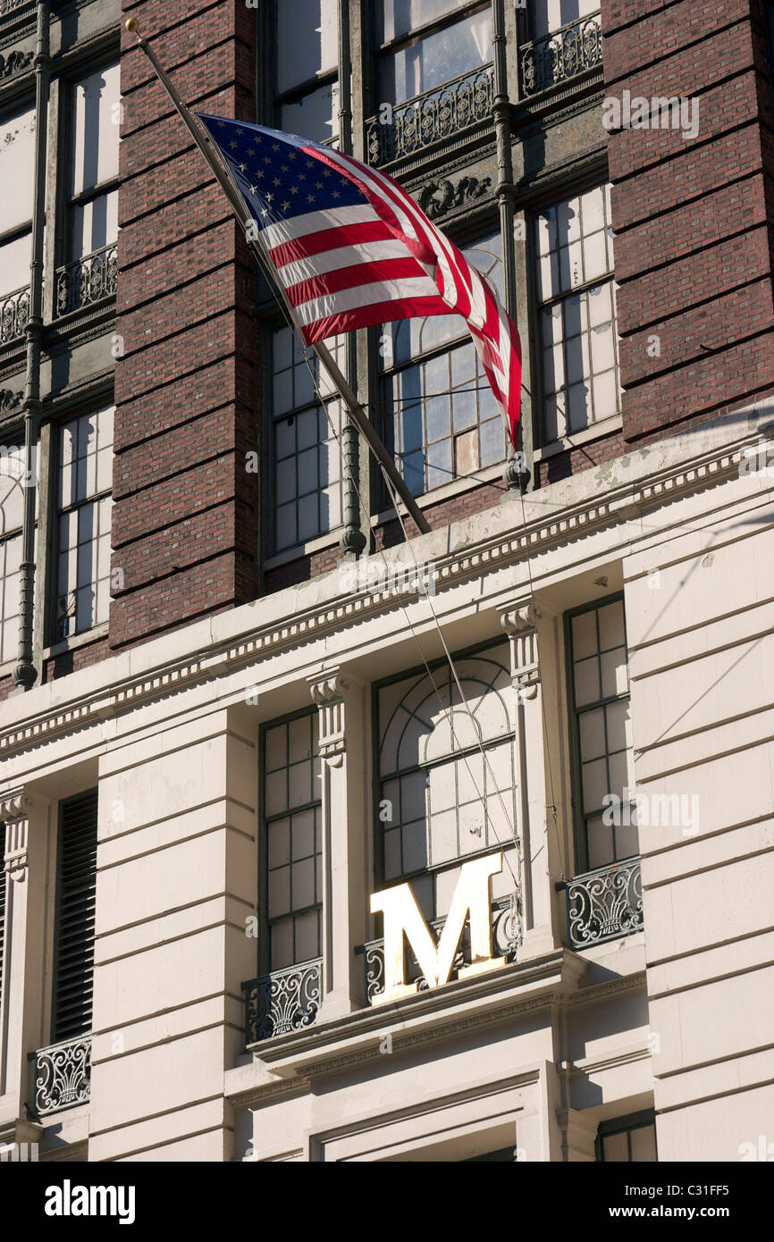 FACADE OF THE DEPARTMENT STORE MACY'S, MACY'S LOGO, SHOPPING, MANHATTAN ...