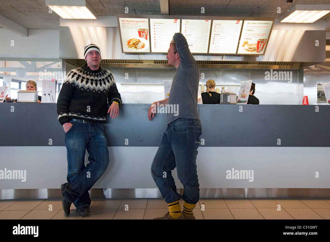 ICELANDER AT THE SNACK BAR OF THE N1 SERVICE STATION IN VIK, SOUTHERN
