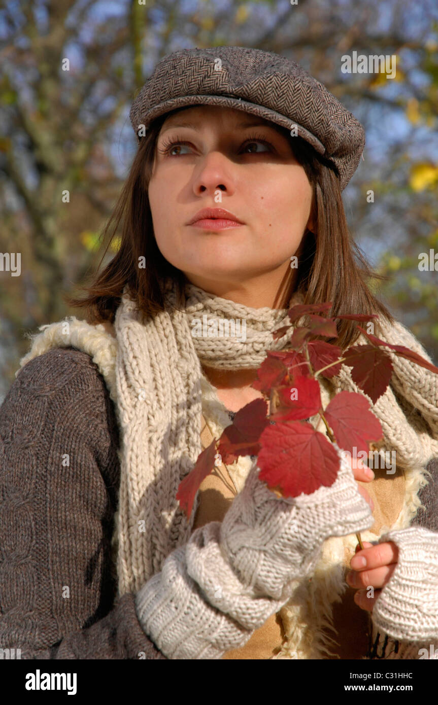 PORTRAIT. YOUNG WOMAN IN A FOREST IN AUTUMN Stock Photo - Alamy