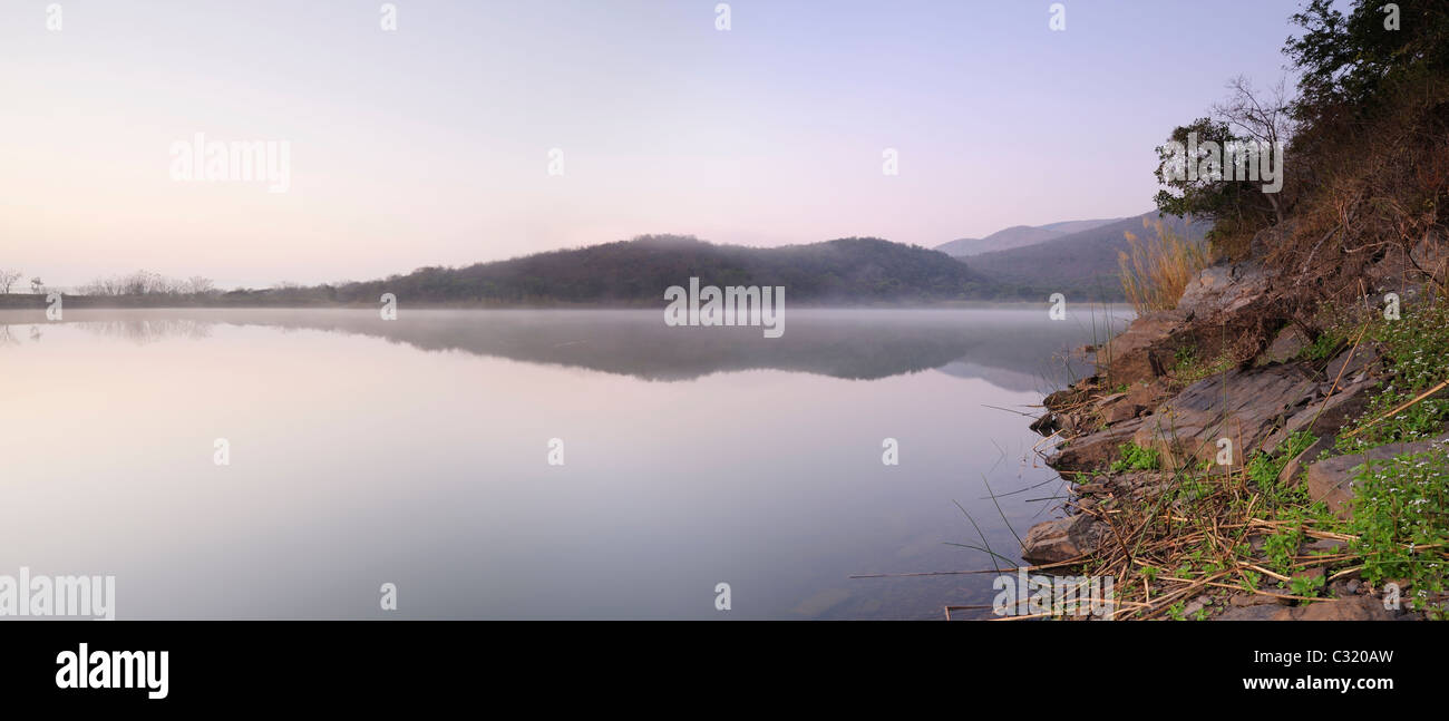 Reflection on still water hi-res stock photography and images - Alamy