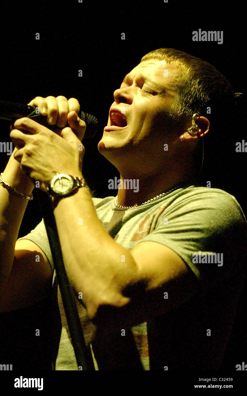 Brad Arnold 3 Doors Down Perform A Sold Out Concert At Heineken