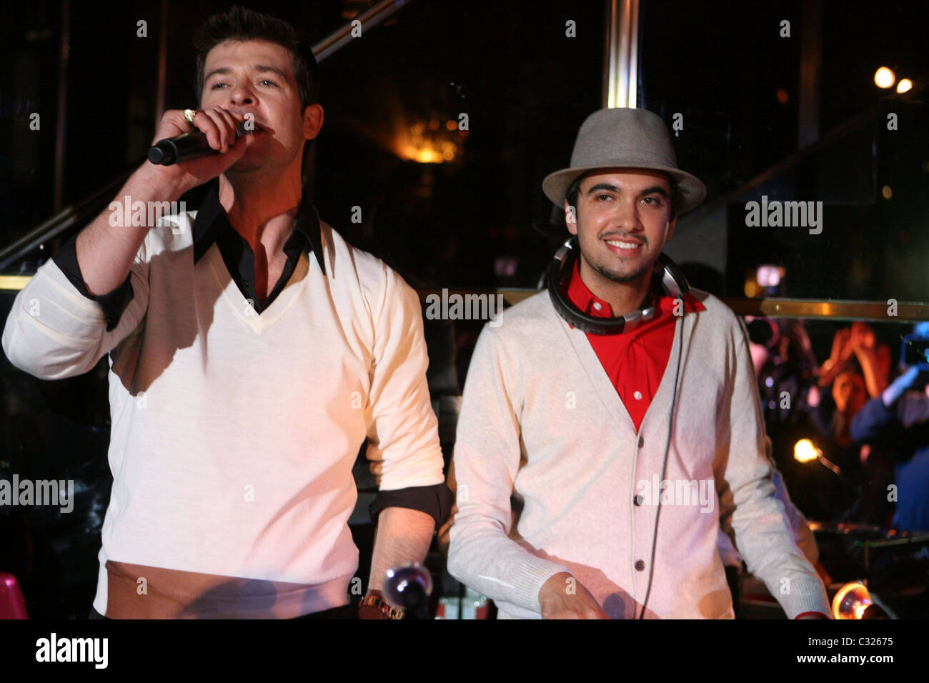 Robin Thicke And Dj Cassidy Robin Thicke S Something Else Album