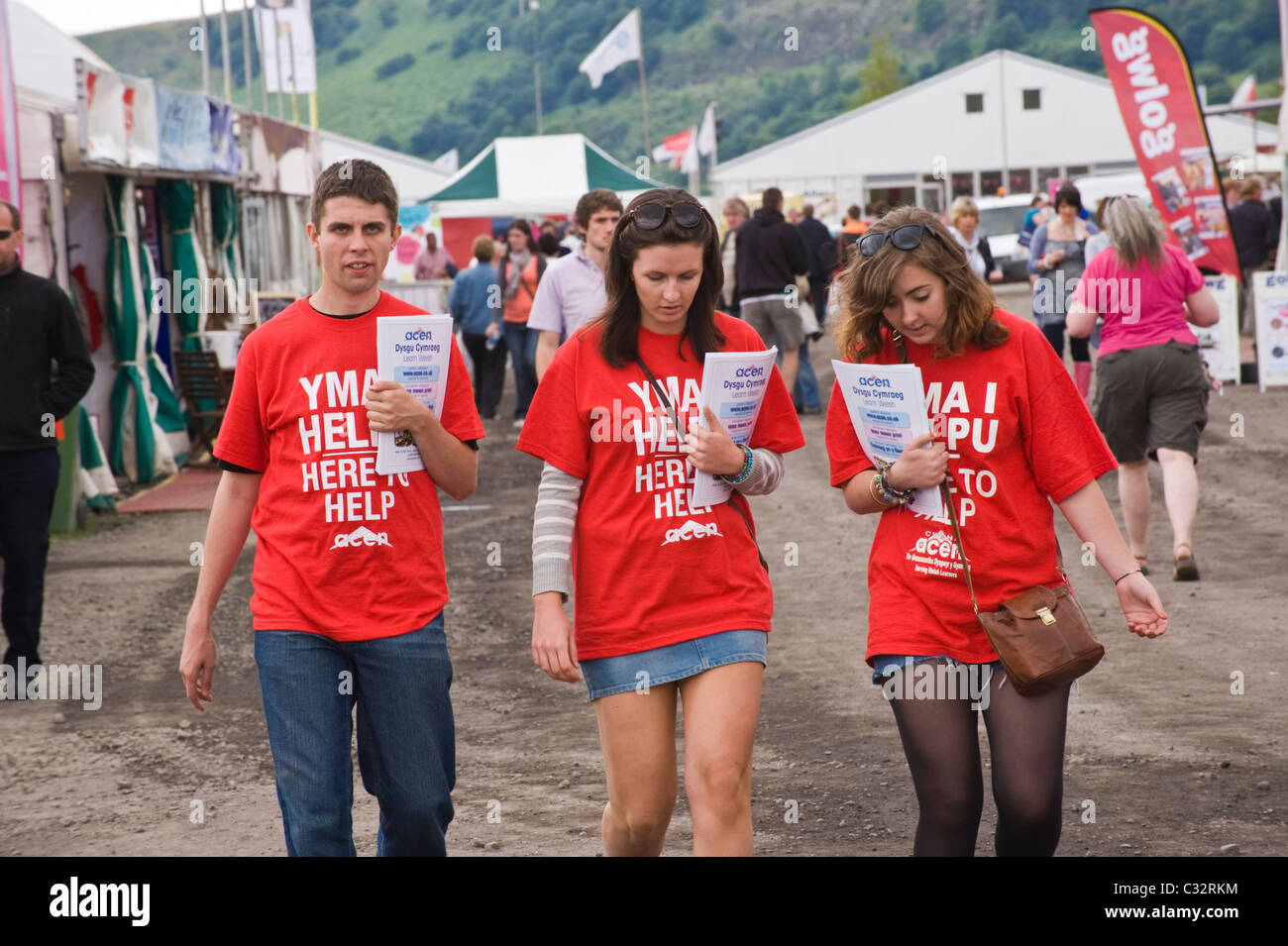 Young HERE TO HELP volunteers at National Eisteddfod of Wales 2010 Ebbw Vale Blaenau Gwent South Wales UK Stock Photo