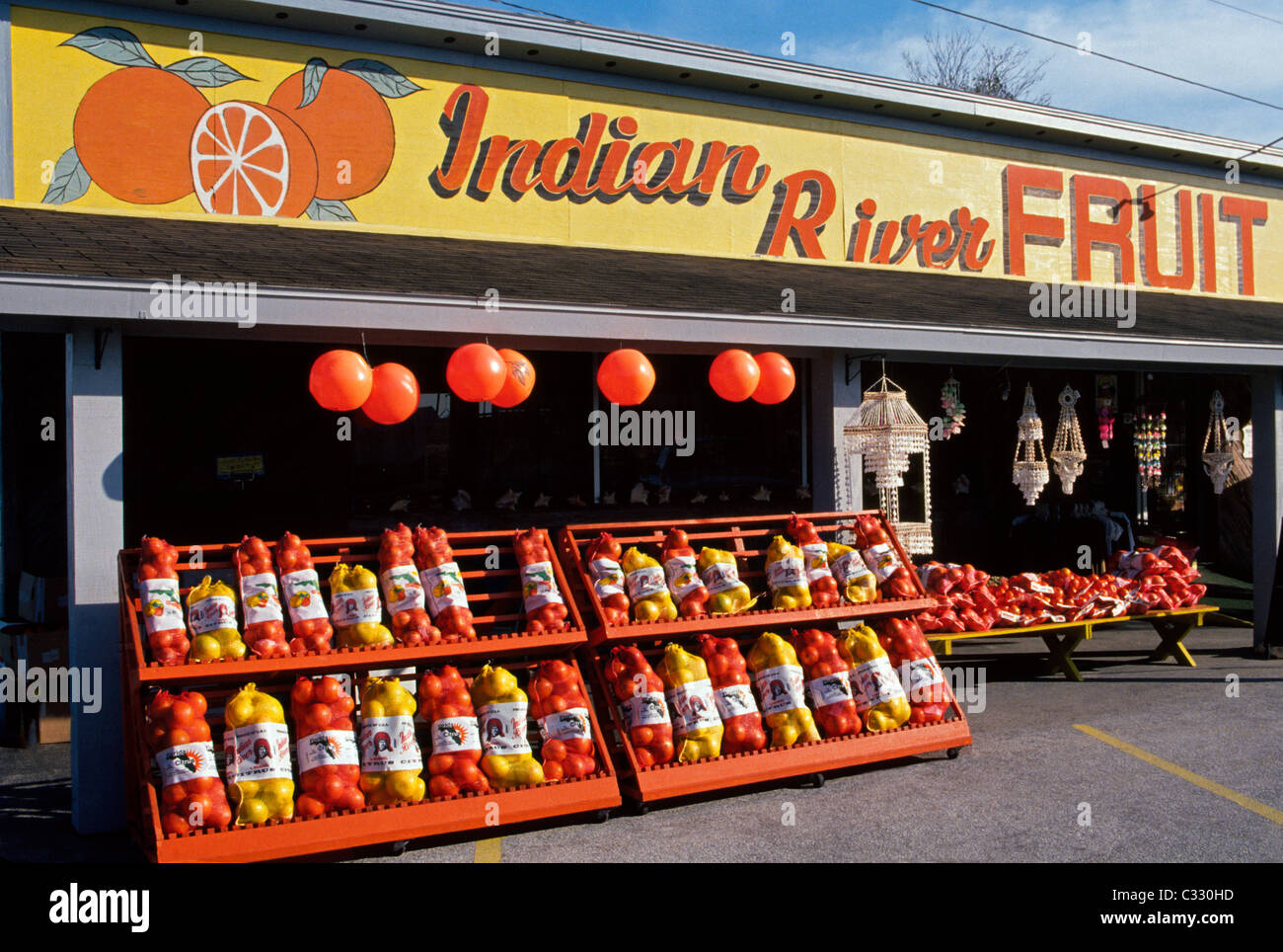 Indian river fruit stand hires stock photography and images Alamy