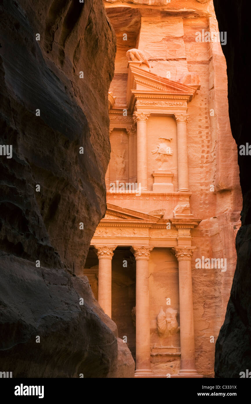 Al Khazneh or the "Treasury", First view from the Siq, Petra, Nabataean Stone City, Jordan WORLD HERITAGE SITE Stock Photo