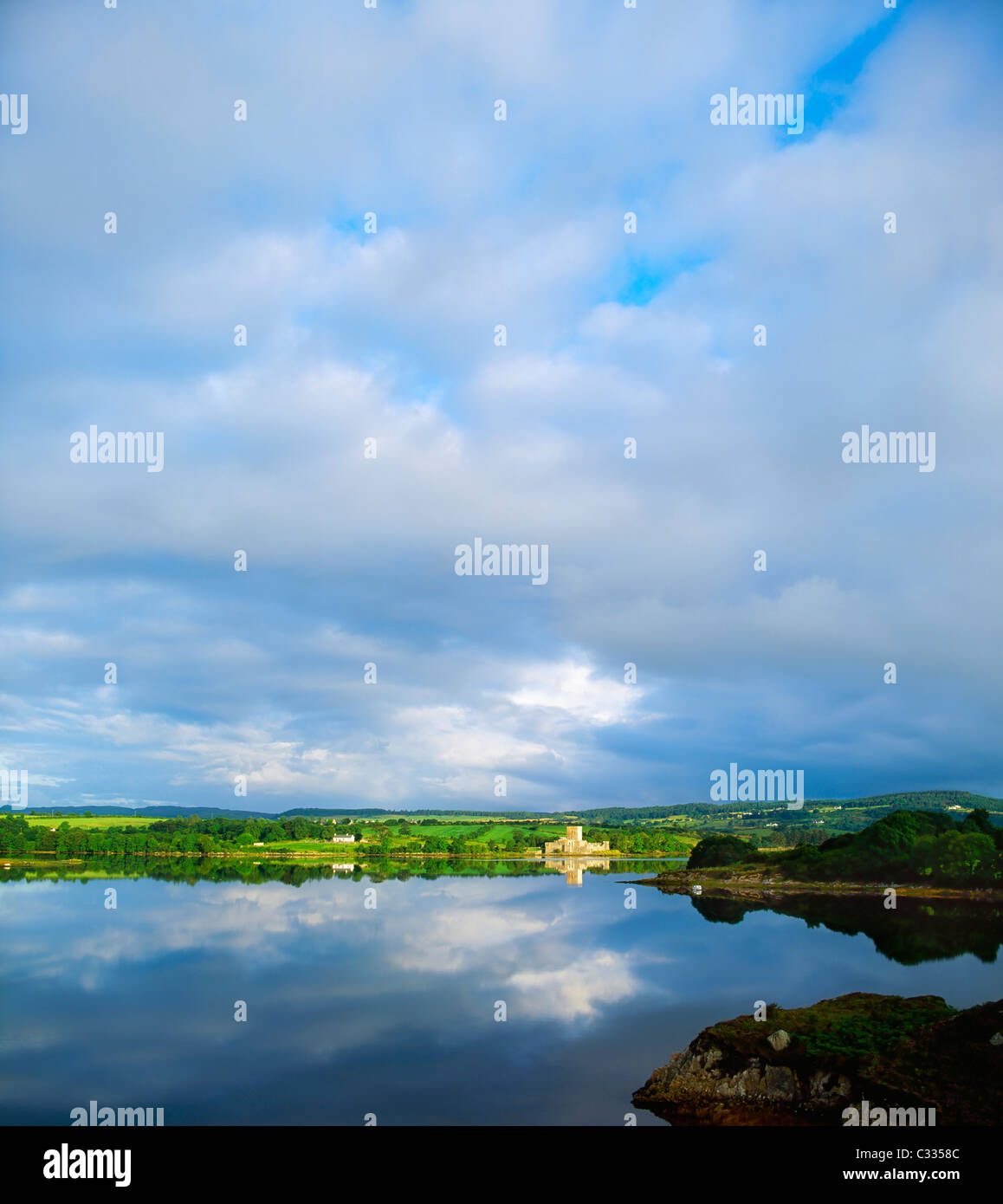 Near Creeslough, Co Donegal, Ireland, Doe Castle, 15Th Century, Stronghold Of The Macswinney's Stock Photo