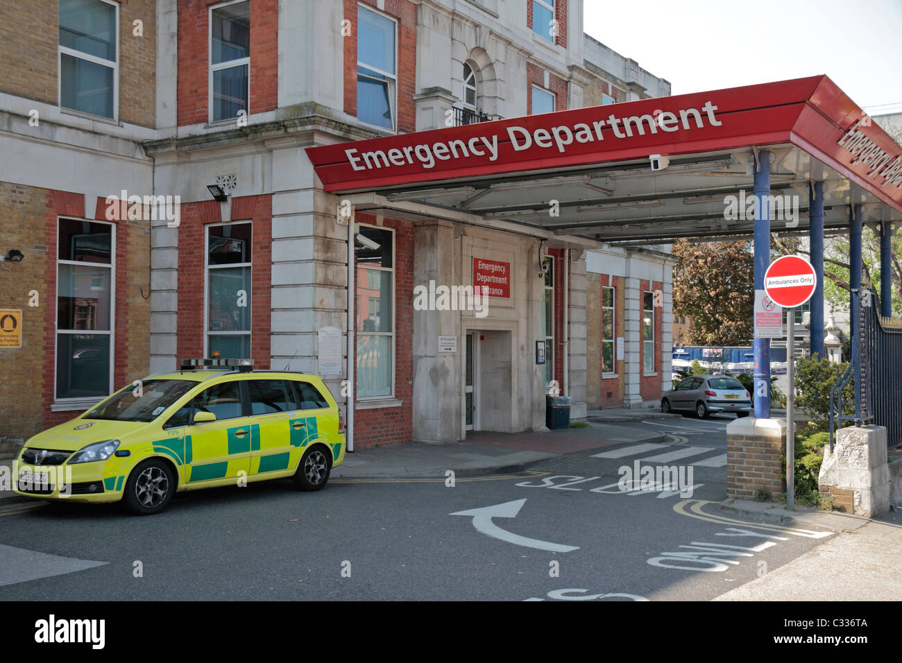 Entrance to the Accident & Emergency Department of King's College Hospital,  Denmark Hill, London, England. Stock Photo