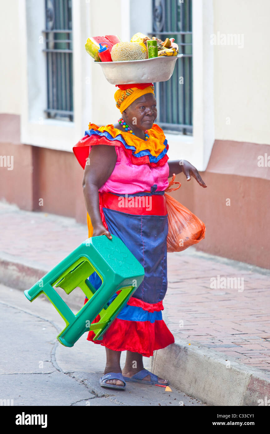 Fruit lady, old town, Cartagena, Colombia Stock Photo Alamy