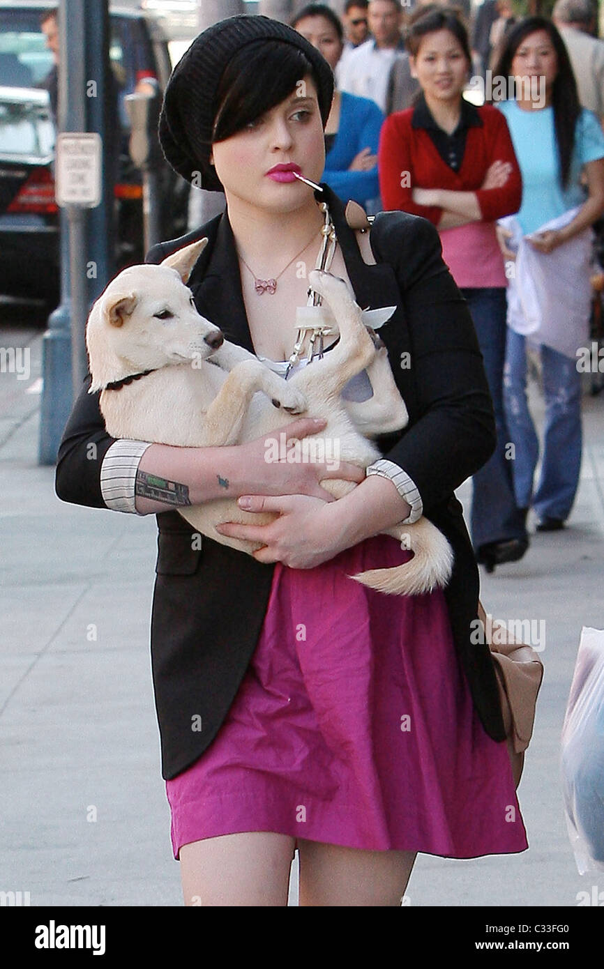 Kelly Osbourne Visits A Medical Centre In Beverly Hills