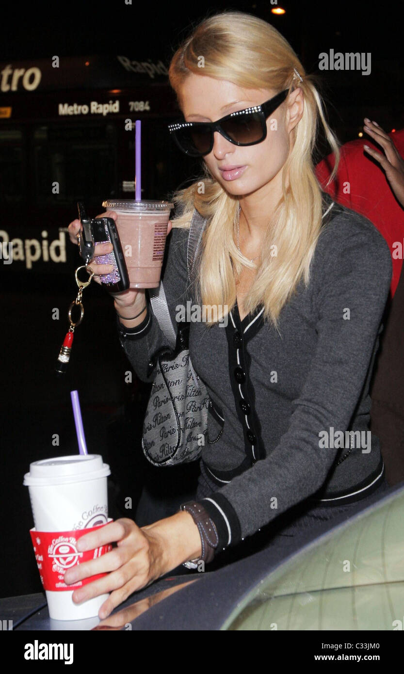 Paris Hilton stops at The Coffee Bean in West Hollywood for a beverage Los  Angeles, California - 17.11.08 BAC Stock Photo - Alamy