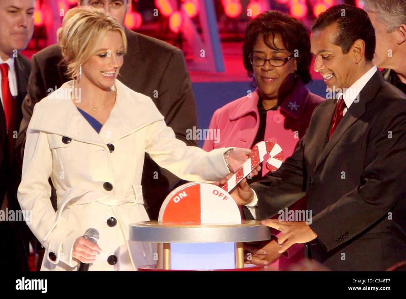 Image Jan Perry Britney Spears, Jan Perry and Mayor Antonio Villaraigosa Britney Spears ...