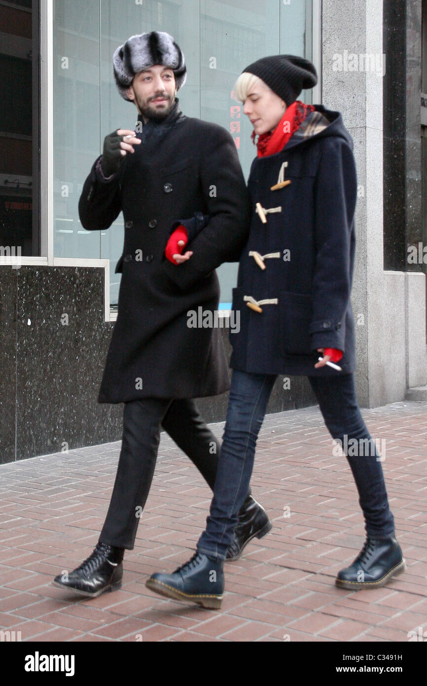 Agyness Deyn wraps up against the cold while out and about in Manhattan's University Place with boyfriend Albert Hammond Jr. Stock Photo
