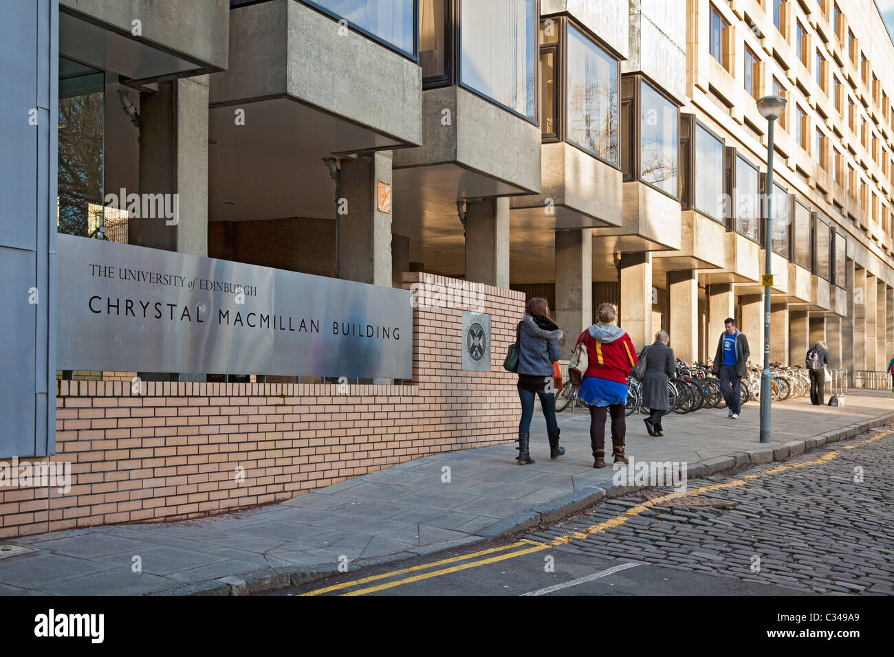 Chrystal Macmillan Building, University of Edinburgh, Square