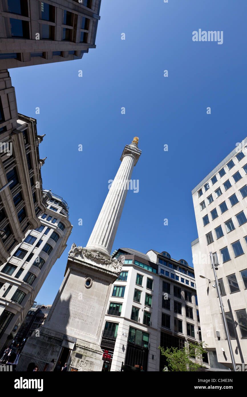 The monument to the great fire of london stock photo alamy