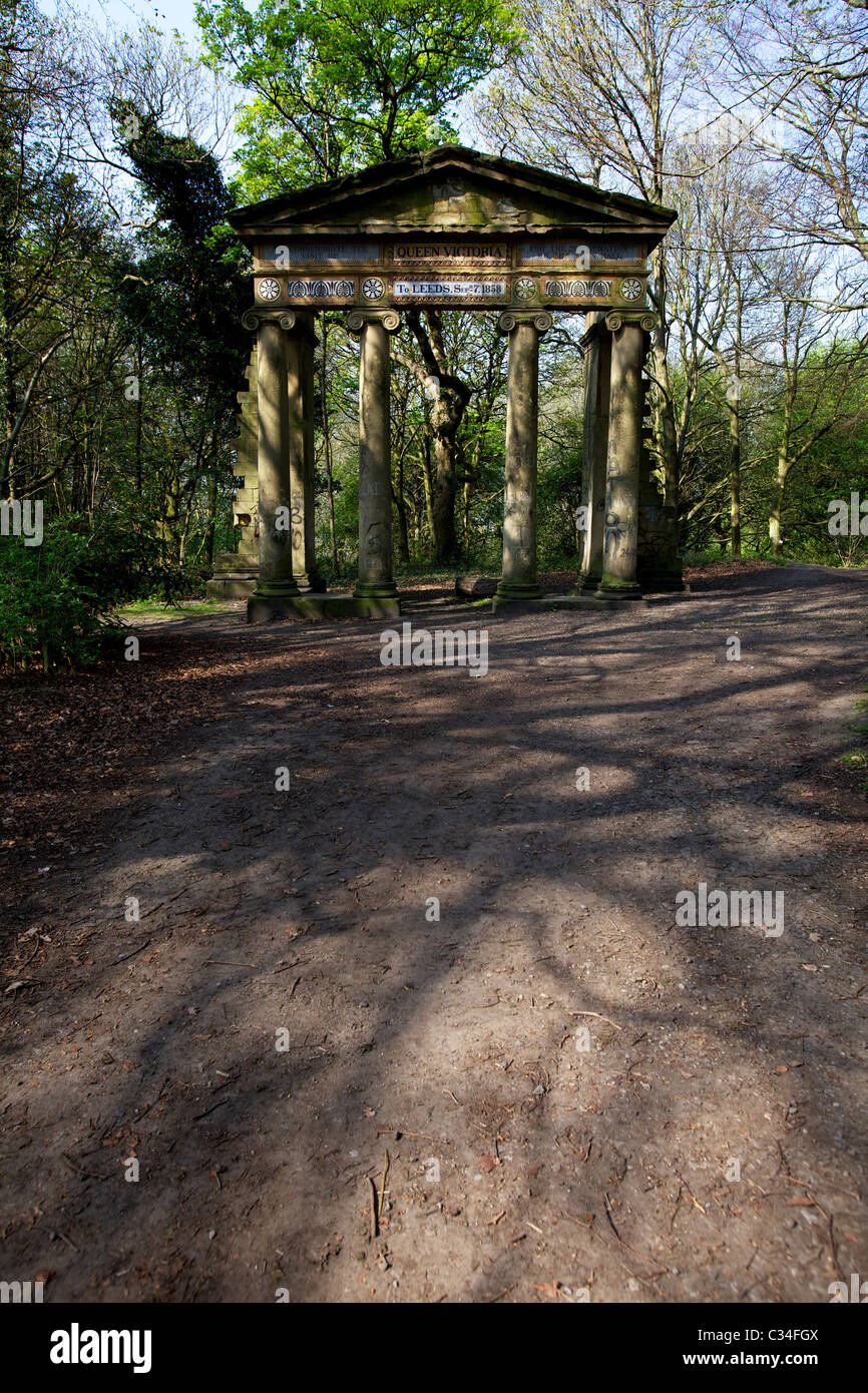 Woodland path hi-res stock photography and images - Alamy