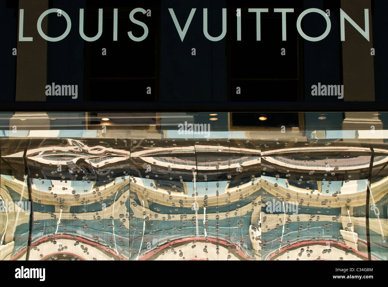 Louis Vuitton shopfront display, King St, Perth, Western Australia Stock  Photo - Alamy