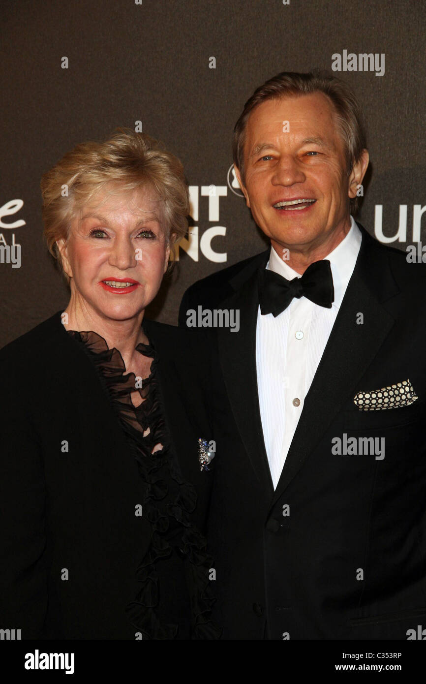 Michael York and his wife Patricia McCallum The Montblanc Signature for Good Charity Gala held at the Paramount studios - Stock Photo