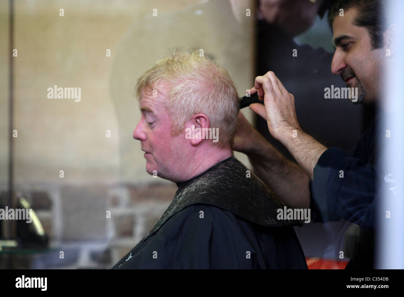 English Presenter Chris Evans Gets A Haircut In A Tintin