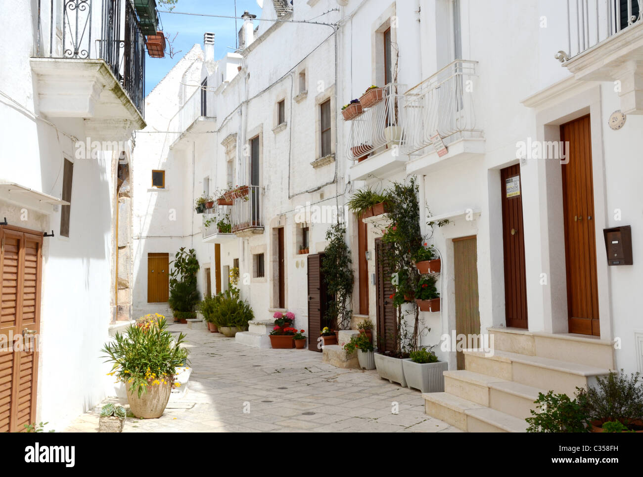 street scenes in the Old Town Locorotondo, Apulia (Puglia) Stock Photo