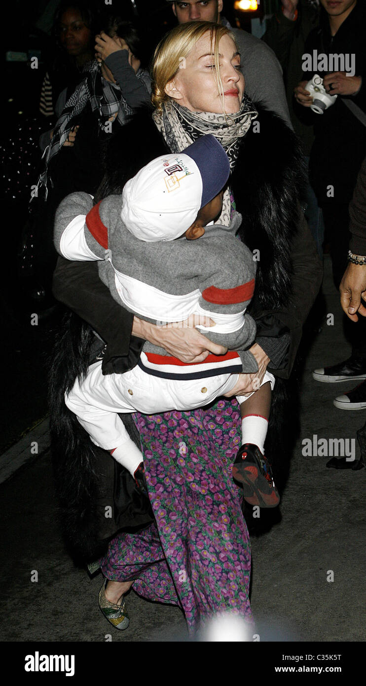 Madonna at the Kabbalah Centre with her adopted son, David Banda New York City, USA - 06.03.09 Stock Photo