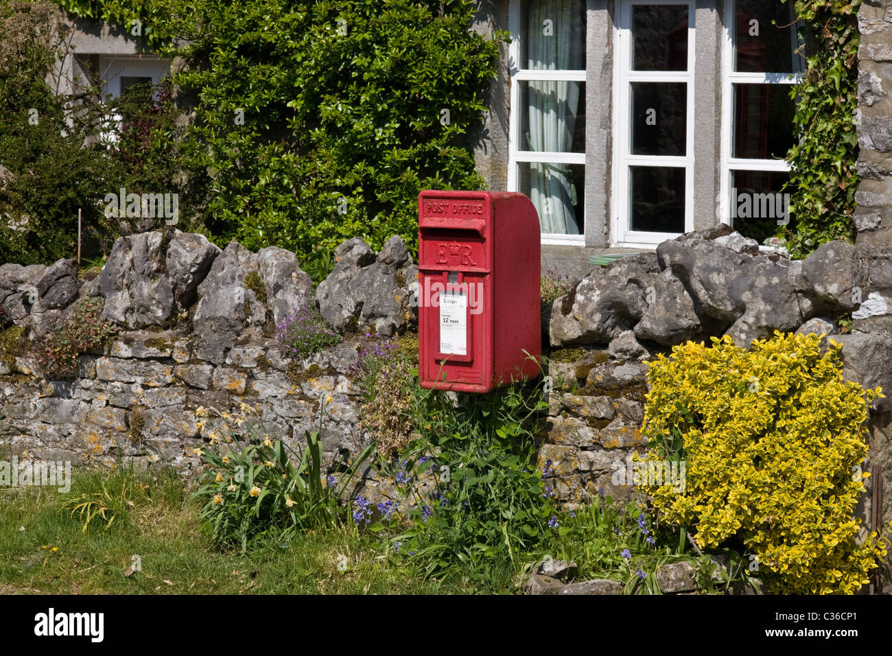 Post Box, Conistone, Wharfedale Stock Photo