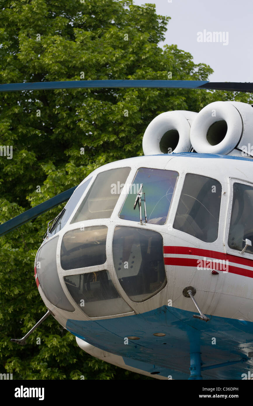 Propeller old helicopter hi-res stock photography and images - Alamy
