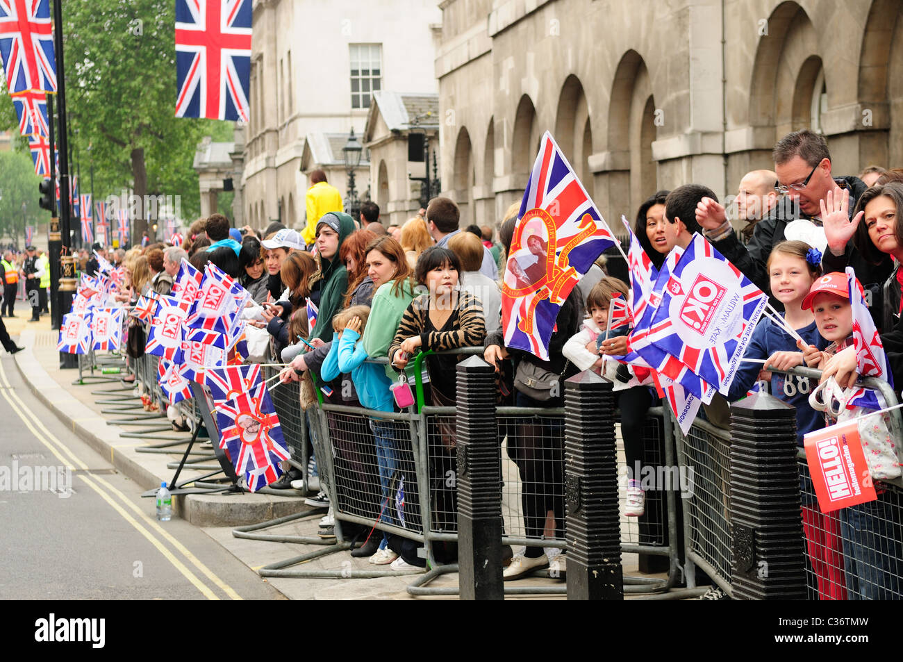 Royal wedding crowd waving flags hi-res stock photography and images ...